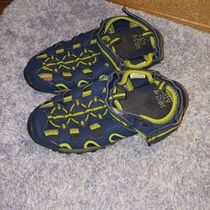 Dan and lily brand size 3